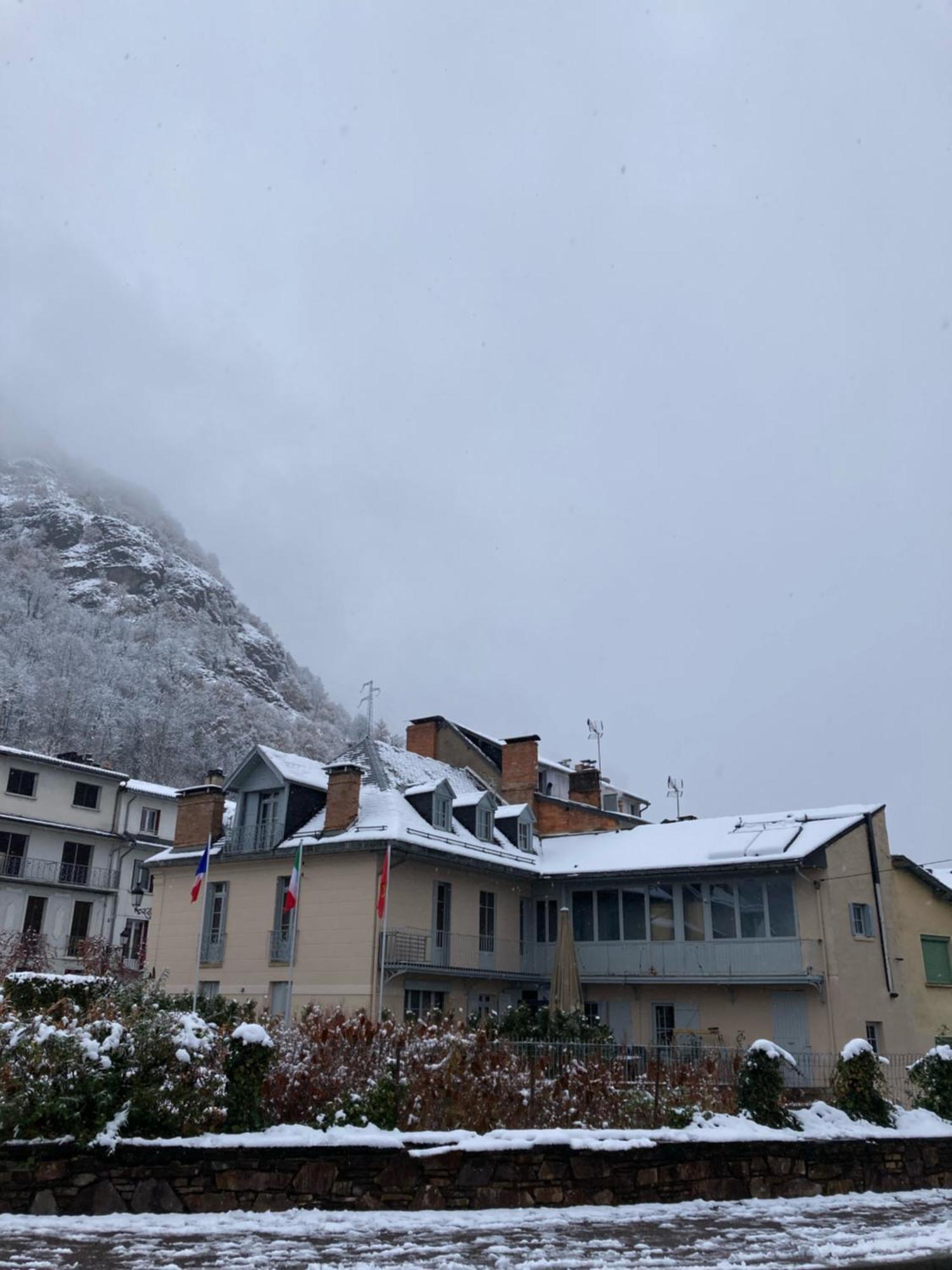 Hotel Le 41 Avenue Foch Bagnères-de-Luchon Exteriér fotografie